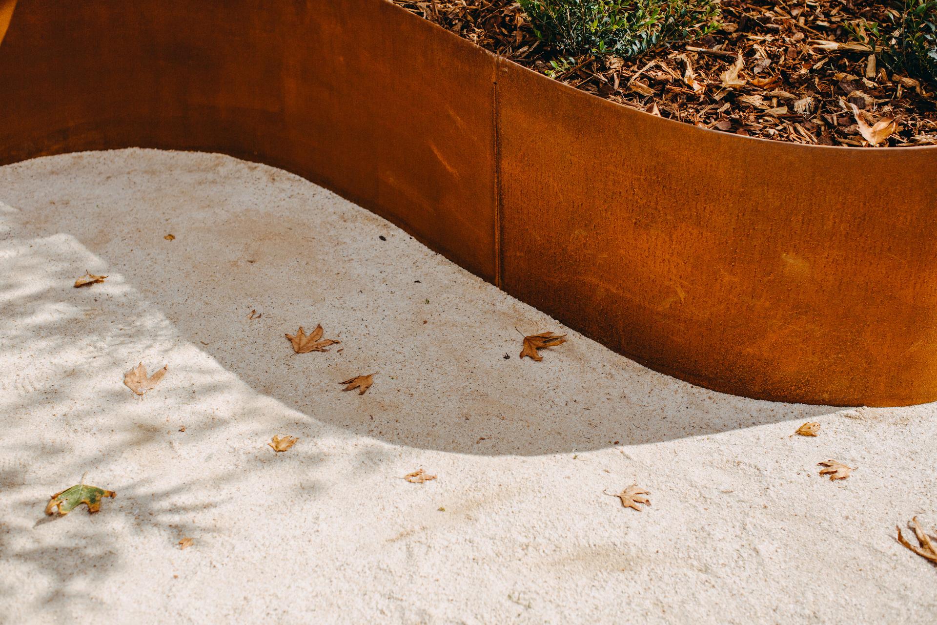 Creative services — Straightcurve garden edging